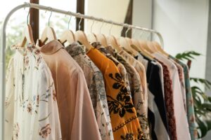 Trendy w biżuterii – duże, ekstrawaganckie kolczyki