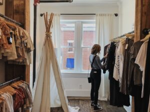 Moda w stylu retro – powrót do lat 70